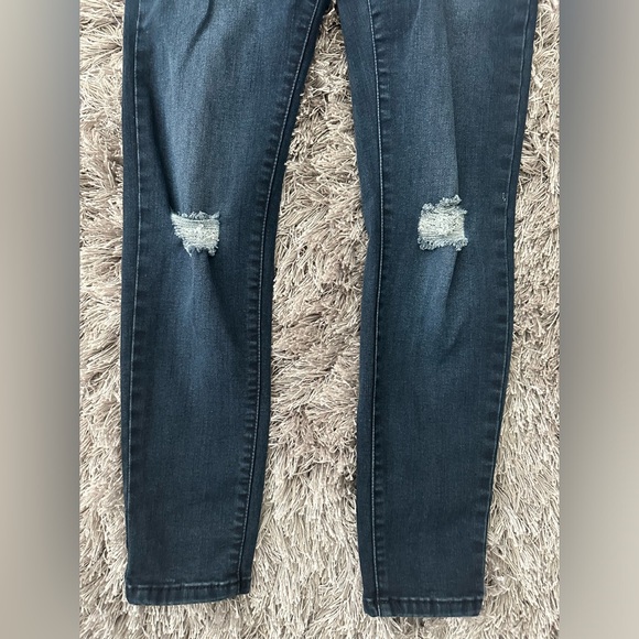 Dark wash blue jeans - Picture 7 of 8